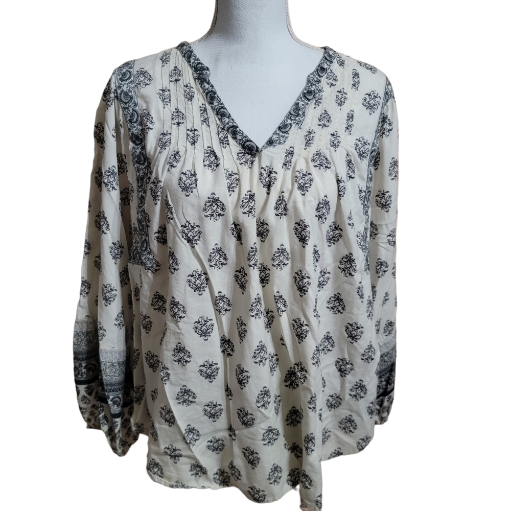 Old Navy Blouse Top size XXL black and white Peasant style boho